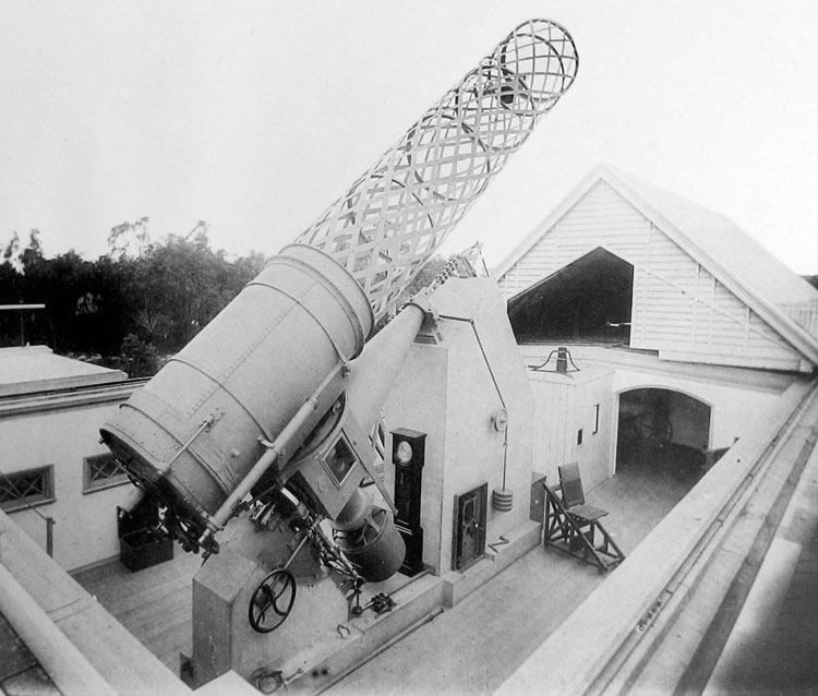 Image of the Great Melbourne Telescope as it would be exposed to the elements when in use